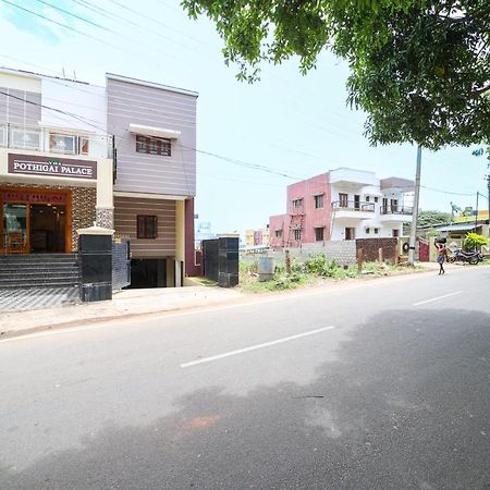 The Pothigai Palace Hotel Kuttālam Eksteriør billede